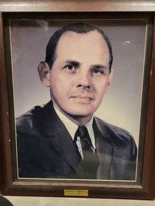 lot 43 image: Framed Picture (53183) Portrait of Edwin O. Siggelkow