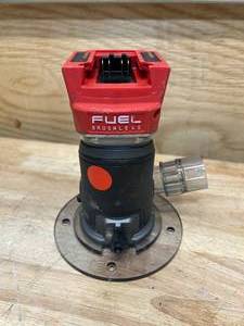 lot 58 image: MILWAUKEE 2723-20 M18 FUEL 18V Lithium-Ion Brushless Cordless Compact Router (Tool-Only) - C199
