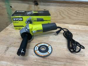 lot 62 image: RYOBI AG4031G 5.5 Amp Corded 4-12 in. Angle Grinder - C49