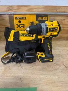 lot 76 image: DEWALT DCD800P1 20V MAX XR Lithium-Ion Cordless Compact 12 in. DrillDriver Kit - D169