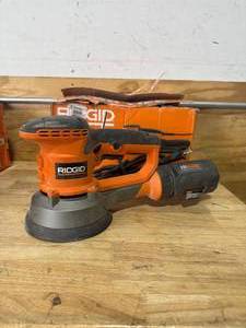 lot 97 image: RIDGID R26111 4 Amp Corded 6 in. Variable-Speed Dual Random Orbital Sander with AIRGUARD Technology - C119