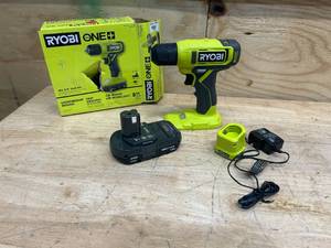 lot 64 image: RYOBI PCL201K1 ONE 18V Cordless 38 in. DrillDriver Kit with 1.5 Ah Battery and Charger - C49.97