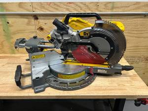 lot 118 image: DEWALT DCS781 60V Lithium-Ion 12 in. Cordless Sliding Miter Saw (Tool Only) - D699