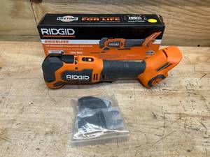 lot 129 image: RIDGID R86242B 18V Brushless Cordless Multi-Tool (Tool Only) - B149