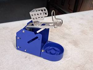 lot 32 image: Hakko Soldering Iron Base  Stand