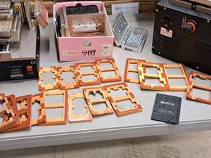 lot 62 image: Lot of (1 Box) Assorted Phone Frames
