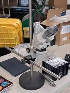 lot 66 image: Edmund Scientific Microscope 25 with Accessories