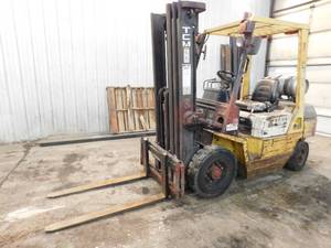 lot 9 image: 1995 TCM FG25N4T LP Forklift