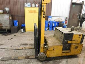 lot 19 image: Big Joe Balance Walkie PDC30-106 - For Parts or Repair