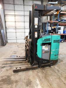 lot 24 image: 2009 Mitsubishi ESR15N-36V Electric Reach Forklift for Repair