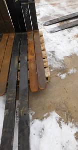 lot 27 image: 2 Sets of Forklift Forks A, B