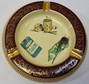 lot 35 image: Vintage Salem Ashtray - Rare Find (View  Photos)