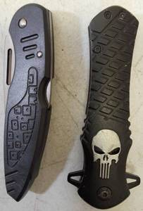 lot 48 image: Pocket Knives - (1) Dark Side Blades Ballistic (1) Frost Cutlery Pocket Knife (View Photos)
