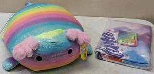 lot 51 image: (1) Smoochy Pals - Axolotl - 20 in. (1) Unicorn Kids Bath & Beach Towel