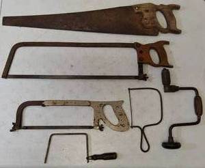 lot 59 image: Vintage Varity  Saws and Hand Drill