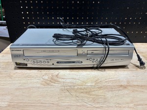 lot 35 image: Sylvania DVDVHS Combo Player
