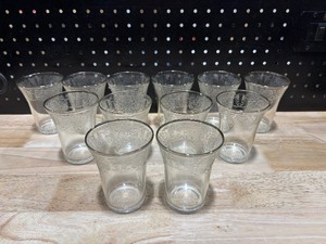 lot 8 image: Hazel Atlas Florentine #2 Crystal Water Tumblers
