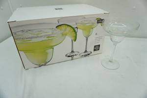 lot 42 image: Libby.  box of six 13 oz margarita glasses