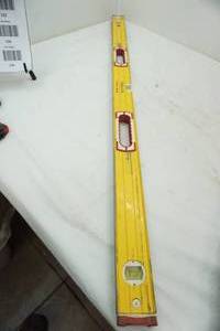 lot 131 image: 48 Stabila level