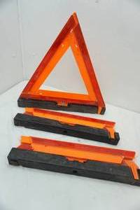 lot 134 image: emergency triangles 3 to a lot