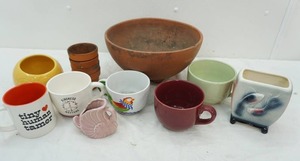 lot 191 image: terracotta flower planter