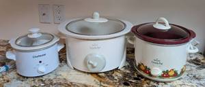 lot 68 image: Trio of Crock Pots