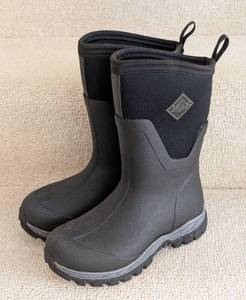 lot 78 image: Womens Muck Waterproof Boots