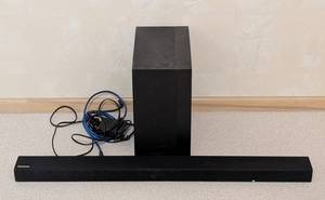 lot 60 image: Samsung Soundbar and Subwoofer