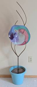 lot 32 image: Signed Art Glass and Iron Flower Stake