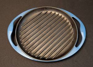 lot 31 image: Le Creuset Blue Cast Iron Grill Pan