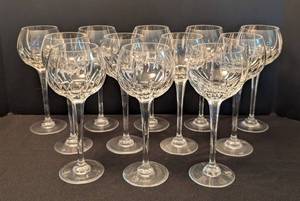 lot 34 image: Mikasa Arctic Lights Balloon Wine Glass Set