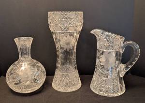 lot 53 image: Pretty Cut Crystal Pitcher and Vases