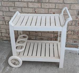 lot 91 image: White Resin Patio Bar Cart