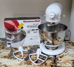 lot 22 image: White KitchenAid Stand Mixer and Accessories
