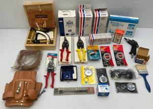 lot 128 image: Misc. Tools, Tool Belts & more (MOST New In Box)