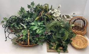 lot 137 image: Misc. Household Dcor Including Baskets & More
