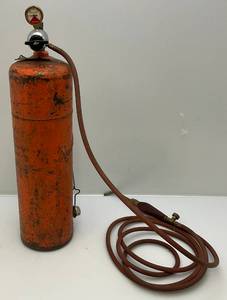 lot 150 image: Vintage Cutting Torch & Tank