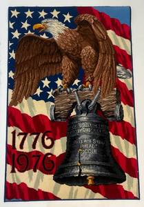 lot 193 image: Vintage Alexander Smith American Legend Flag, Bell And Eagle Bicentennial 1776-1976 Rug 36 x 54