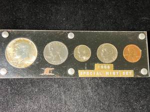 1966 US SPECIAL MINT SET IN HARDCOVER CASE