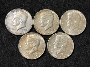 5 US 40% SILVER KENNEDY HALF DOLLARS