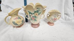 lot 18 image: Hull Pottery, 3 piece Set
