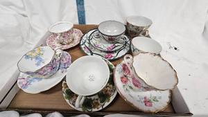 lot 23 image: Tea Cup and Saucers