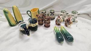 lot 82 image: Vintage Salt and Pepper Lot