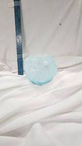 lot 99 image: Fenton Satin Blue Vase