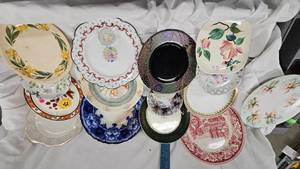 lot 115 image: Vintage Plates