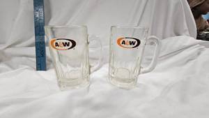 lot 118 image: A&W Mugs