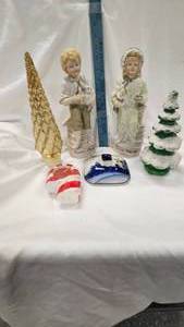 lot 37 image: German FigurinesChristmas