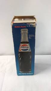Vintage Radio Shack AM Pepsi Radio in Original Box