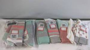 Set of 10 Pairs of Womens MUKLUKS Socks in Assorted Colors