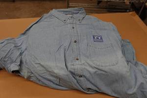 lot 323 image: Assorted Long Sleeve Button Up Shirts - Habitat for Humanity